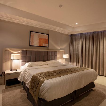 אל הופוף Somedays Hotel Suites מראה חיצוני תמונה