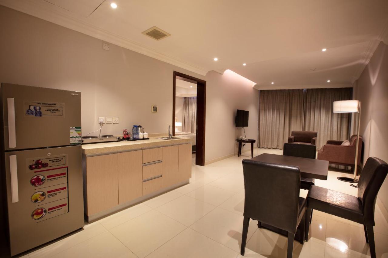 אל הופוף Somedays Hotel Suites מראה חיצוני תמונה