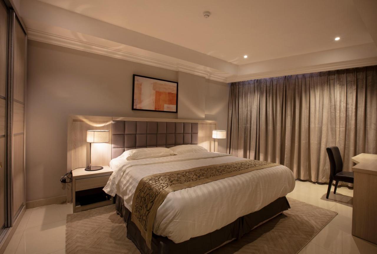 אל הופוף Somedays Hotel Suites מראה חיצוני תמונה