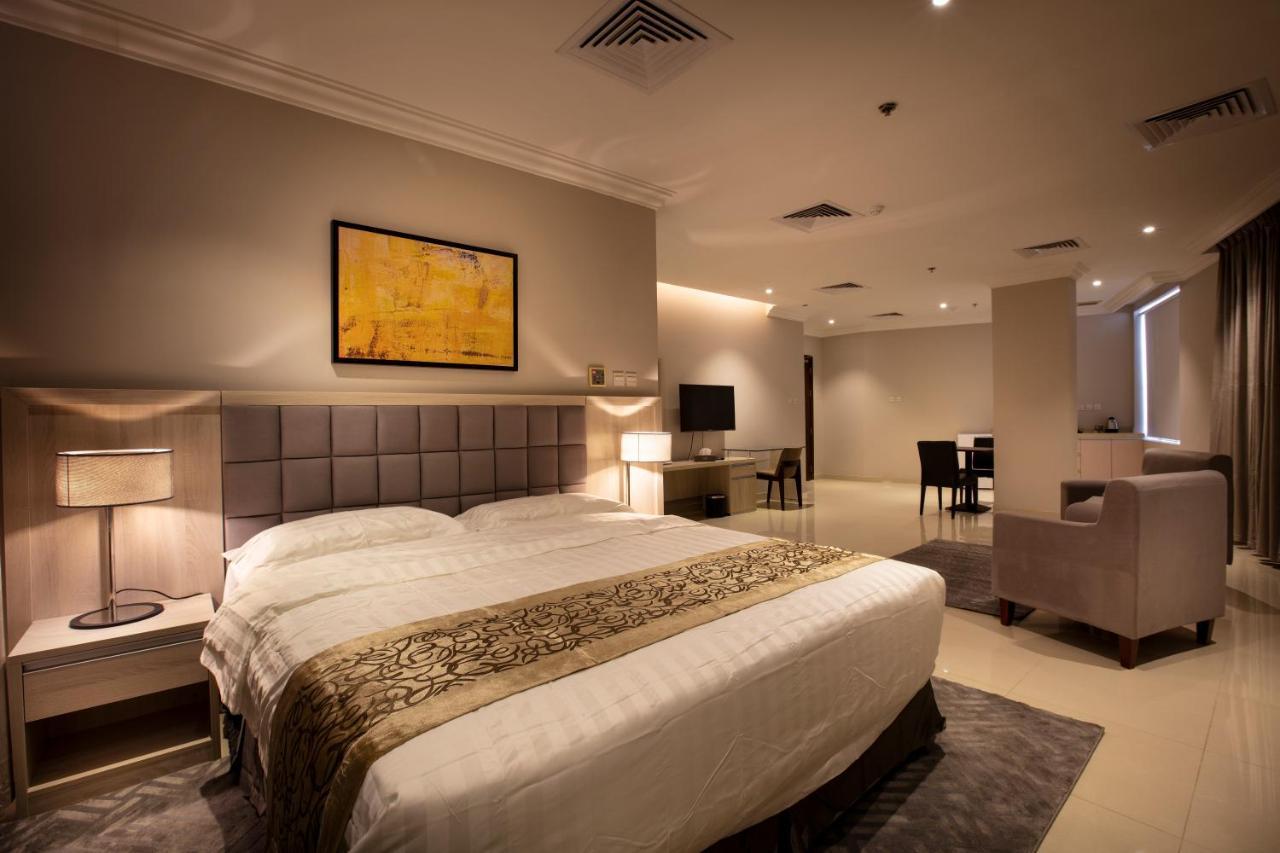 אל הופוף Somedays Hotel Suites מראה חיצוני תמונה